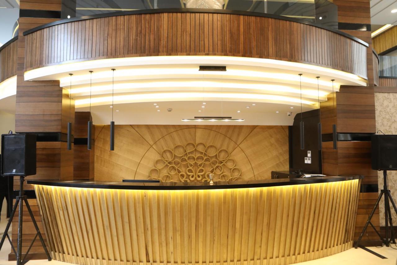 فندق صحارى الخليج Sahara Gulf Hotel Apartments Амман Экстерьер фото